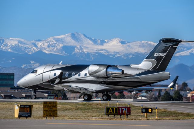 Canadair Challenger (N53DF) - What a difference 3 years make. Based on other database photos, this airplane received new paint and I'd bet new interior from the last time it appeared here on FlightAware.br /br /©Bo Ryan Photography | IG: BoRyanFlies