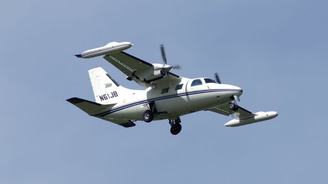 Mitsubishi MU-2 (N61JB) - June 1, 2016