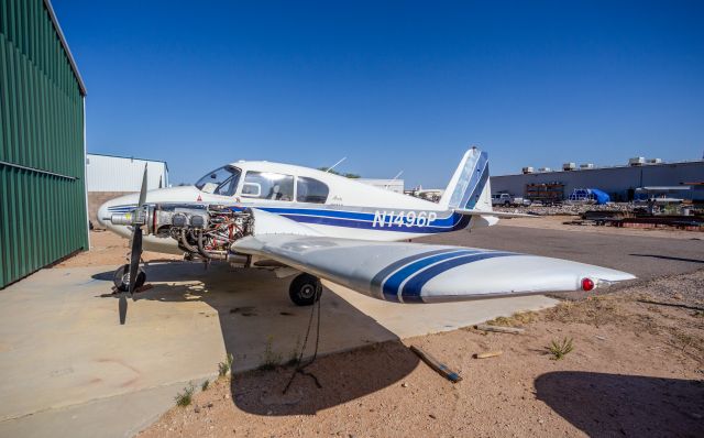 Piper Apache (N1496P) - Spotted November 18th 2020