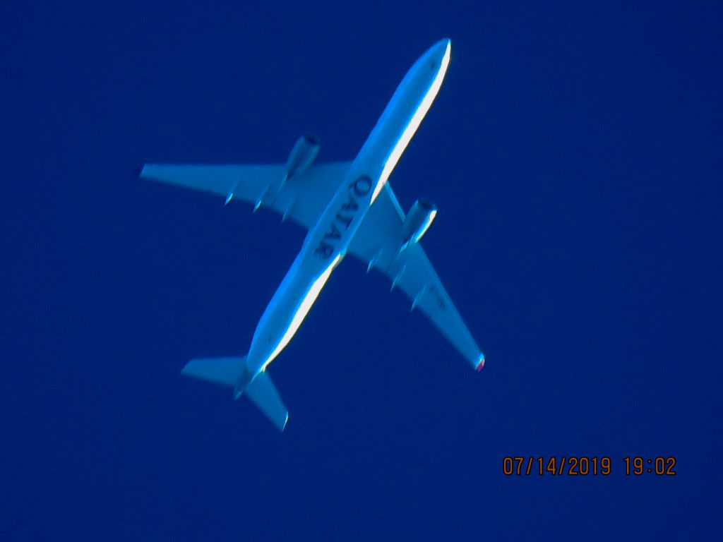 Airbus A350-1000 (A7-ANH)
