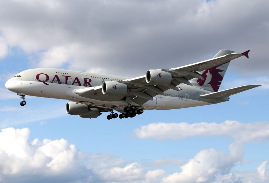 Airbus A380-800 (A7-APB)