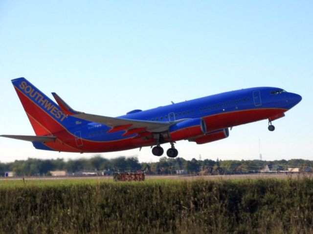 Boeing 737-700 (N407WN)