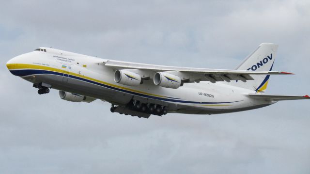 Antonov An-124 Ruslan (UR-82029) - Departing empty after delivering boats from Luna Rossa.