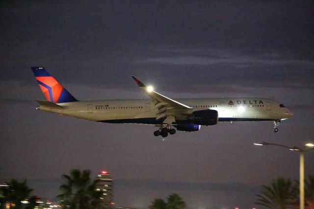 Airbus A350-900 (N514DN)