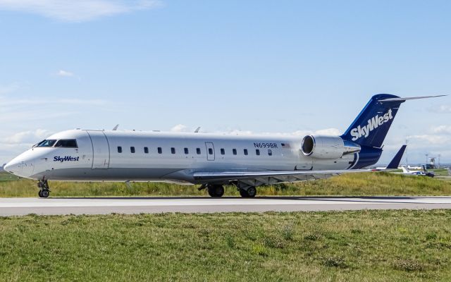 Canadair Regional Jet CRJ-200 (N699BR)