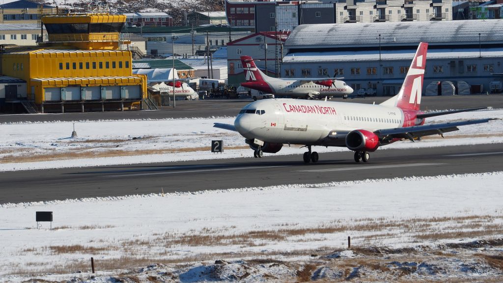 BOEING 737-400 (C-FFNF) - The merger of two airlines - First Air's livery + Canadian North name.br /C-FFNF, a Boeing 737-406, landing in Iqaluit on Oct.15, 2019