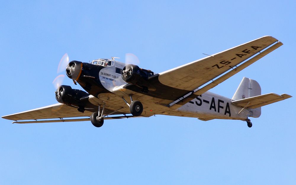 JUNKERS Ju-52/3m (ZS-AFA)