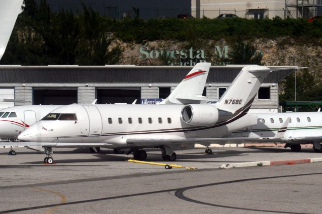 Canadair Challenger (N768E) - 04-Jan-14