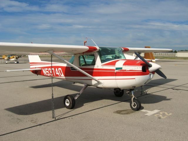 Cessna Commuter (N5374Q) - PARKED AT FULLERTON