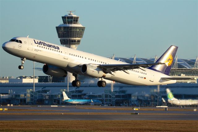 Airbus A321 (D-AIRF)
