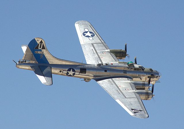 Boeing B-17 Flying Fortress (N9323Z)