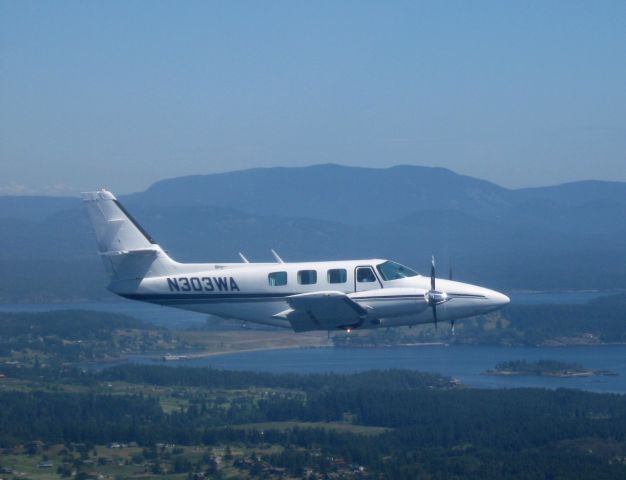 Cessna T303 Crusader (N303WA)