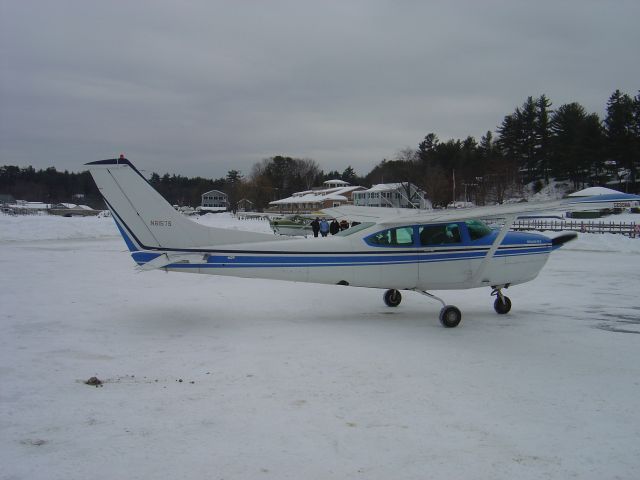 Cessna Skylane RG (N6157S)