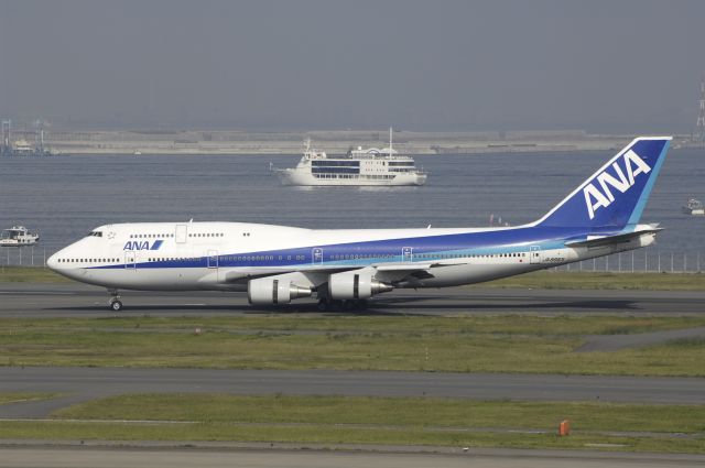 Boeing 747-400 (JA8965) - Landing at Haneda Intl Airport Rwy34R on 2012/10/22