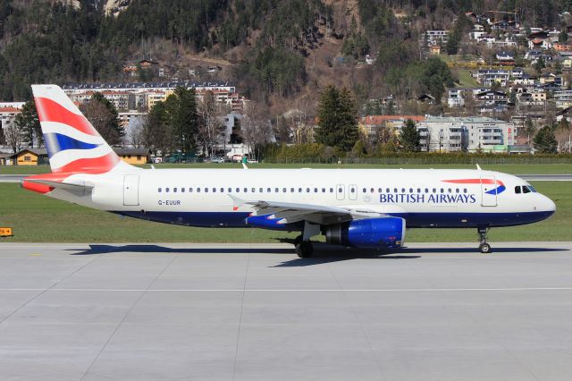 Airbus A320 (G-EUUR)