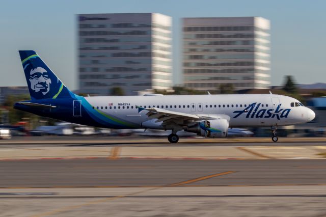 Airbus A320 (N849VA)