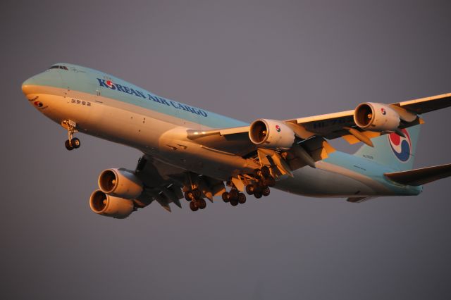BOEING 747-8 (HL7629)