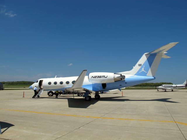 Gulfstream Aerospace Gulfstream IV (N236MJ)