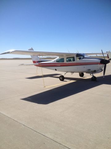 Cessna Centurion (N200WR) - N200WR at KLBL