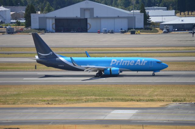 Boeing 737-800 (N7907A) - SCX3010 arriving on 28L from Ontario (KONT/ONT) on a run for Amazon.