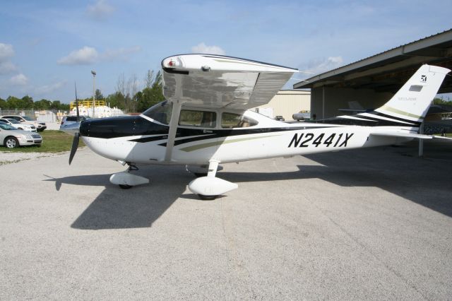 Cessna Skylane (N2441X) - 2006 182T  Scott MacDonald Aircraft Sales, Inc. Stuart FL 