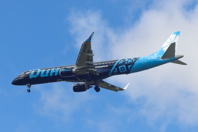 EMBRAER 195 (EW-400PO)