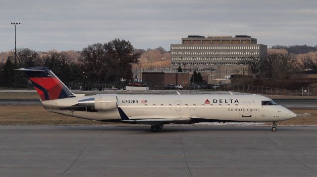 Canadair Regional Jet CRJ-200 (N702BR)