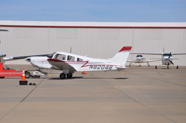 Piper Cherokee (N82048)