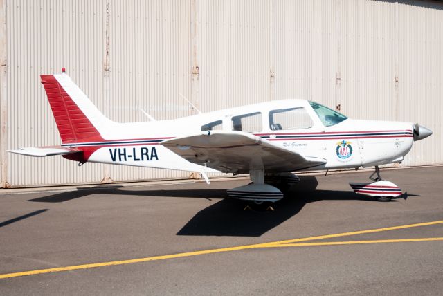 Piper Cherokee (VH-LRA)