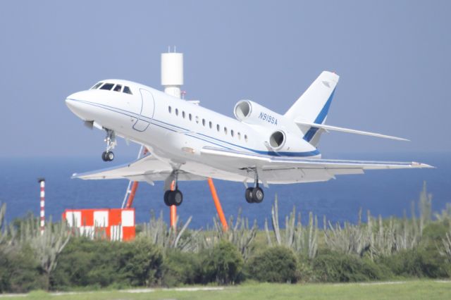 Dassault Falcon 900 (N919SA)