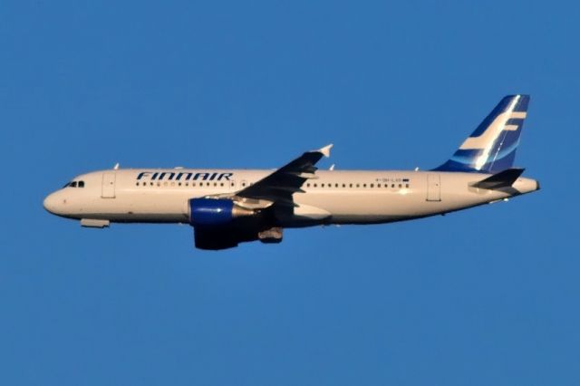 Airbus A320 (OH-LXD) - 2008