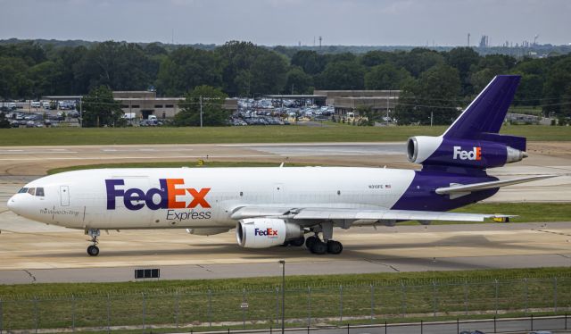 McDonnell Douglas DC-10 (N313FE) - "Bilal" seen here taxiing towards runway 36L for the final time to Victorville after a long career with FedEx.