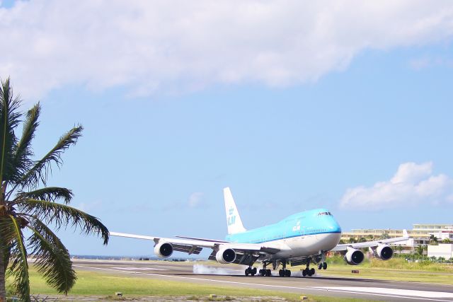 Airbus A330-300 (PH-BFA)