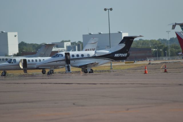 Embraer Phenom 100 (N670AS) - N670AS preparing to depart FBO Sioux Falls