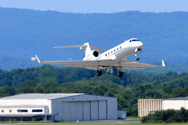 Gulfstream Aerospace Gulfstream IV (N246V)