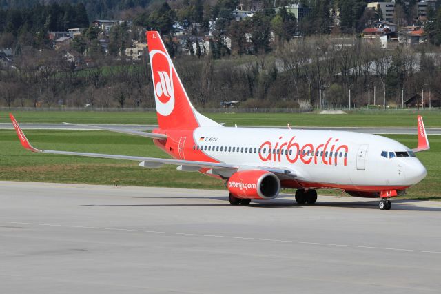 Boeing 737-700 (D-AHXJ)