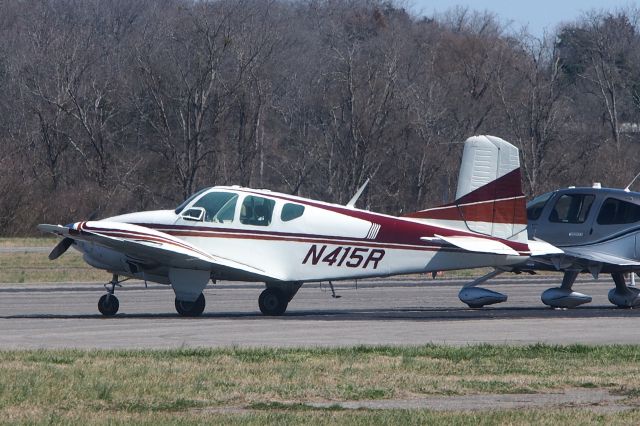 Beechcraft Travel Air (N415R)