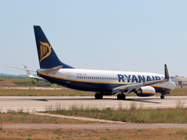 Boeing 737-800 (EI-EBL)