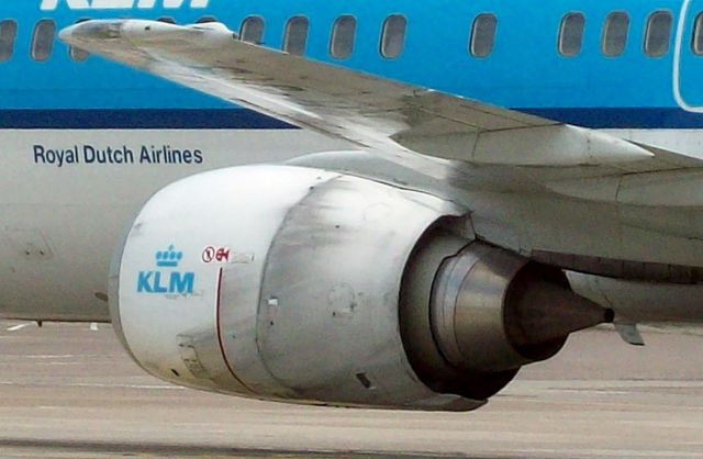 Boeing 737-700 (PH-BTB) - KLM