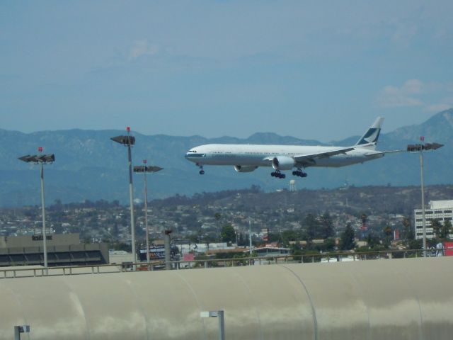 BOEING 777-300 — - CATHAY PICIFIC 777-300 LAX