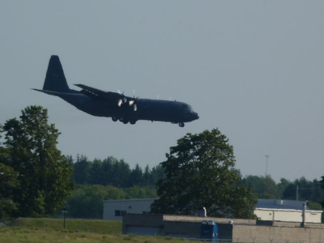 13-0344 — - Canforce 1 nose in approach,RWY#32