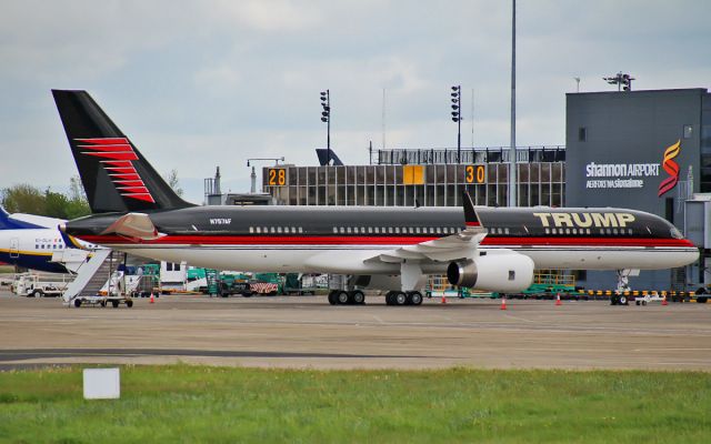 N757AF — - donald trumps b757-200 n757af parked at shannon while he visits doonbeg golf resort 12/5/14.