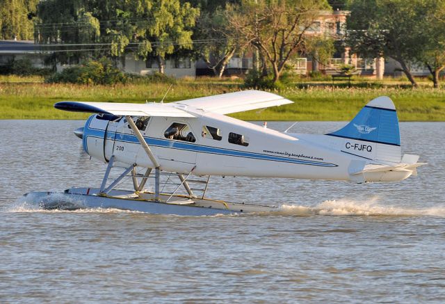 De Havilland Canada DHC-2 Mk1 Beaver (C-FJFQ) - VanCity Seaplanes