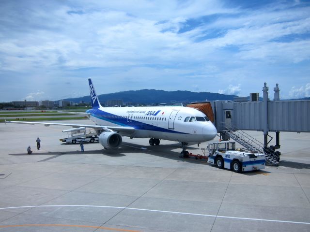 Airbus A320 (JA8609)