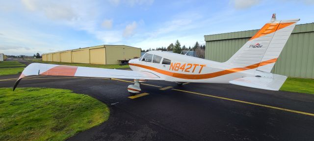 Piper Cherokee (N842TT)