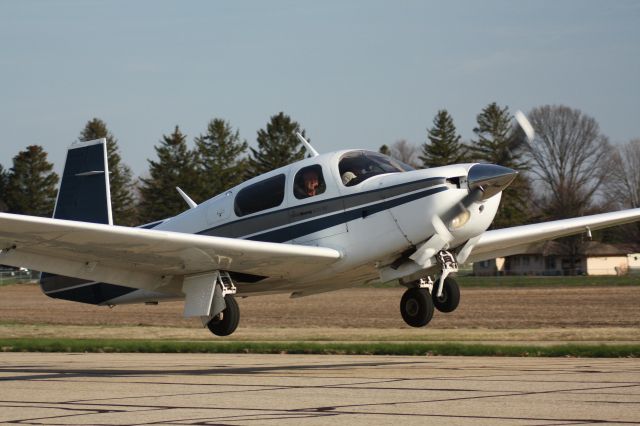 Mooney M-20 (N205KD)