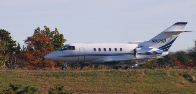 Hawker 800 (N817SD) - On the active departing runway is this 2001 Raytheon Hawker 800XP in the Autumn of 2021.