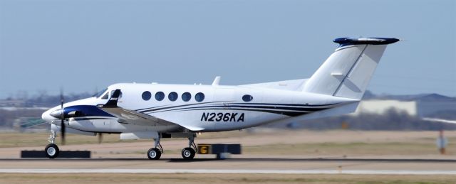 Beechcraft Super King Air 200 (N236KA)