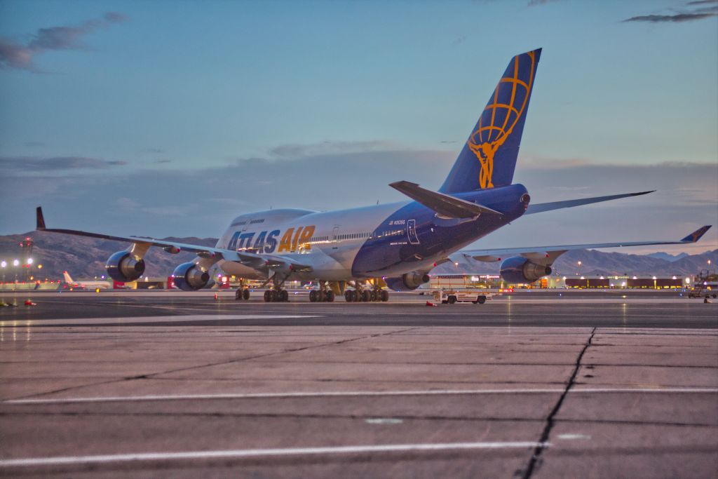 Boeing 747-400 (N263SG)