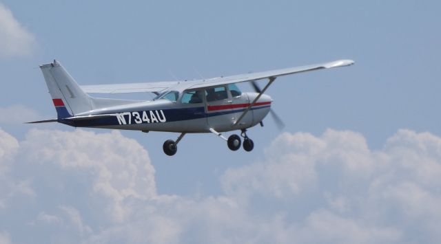 Cessna Skyhawk (N734AU) - Shortly after departure is this 1977 Cessna Skyhawk 172N in the Summer of 2019.